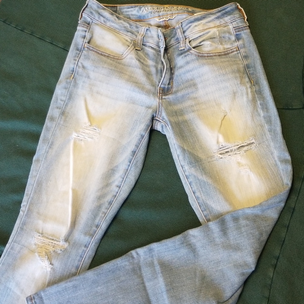 AE ripped jeggings NWOT